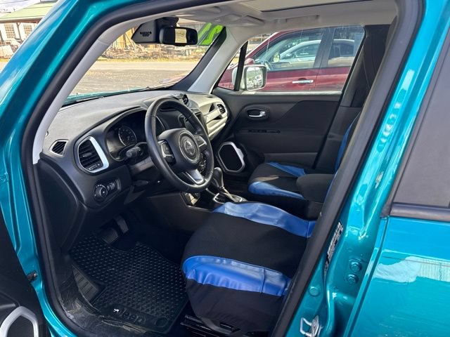 Used 2021 Jeep Renegade Latitude w/ Convenience Group AWD/4WD image 8