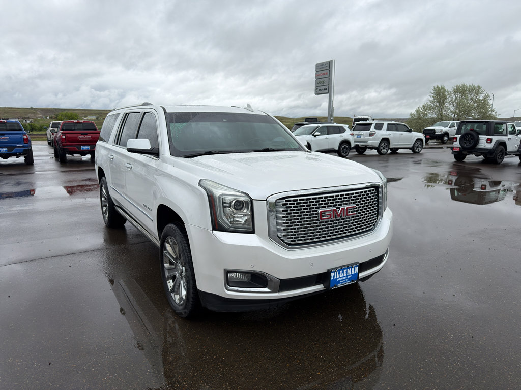 Used 2016 GMC Yukon XL Denali w/ Open Road Package AWD/4WD image 26