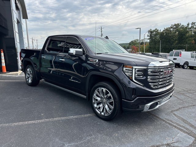 Used 2025 GMC Sierra 1500 Denali w/ Denali Reserve Package AWD/4WD image 4
