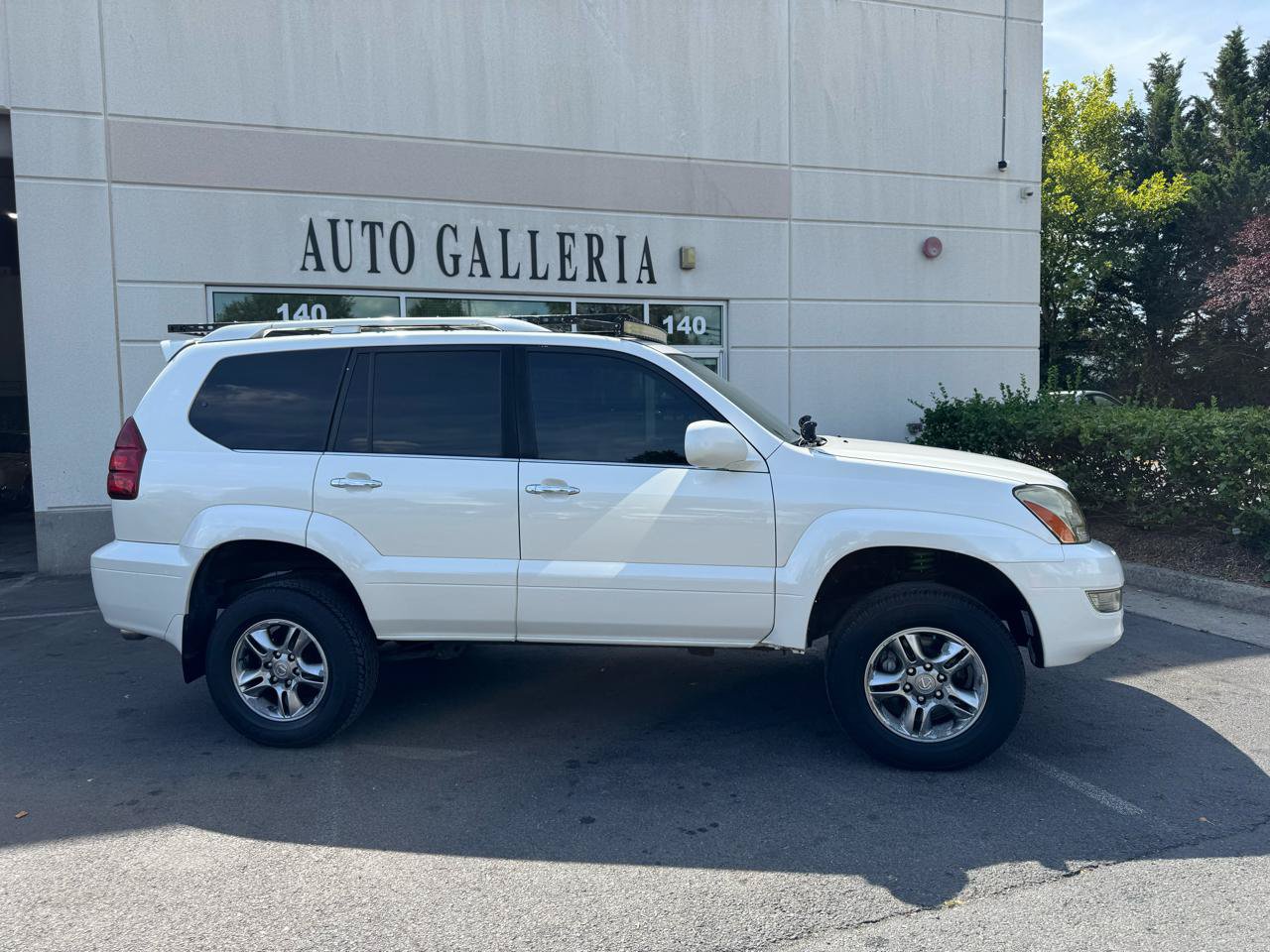 Used 2005 Lexus GX 470 AWD/4WD image 2