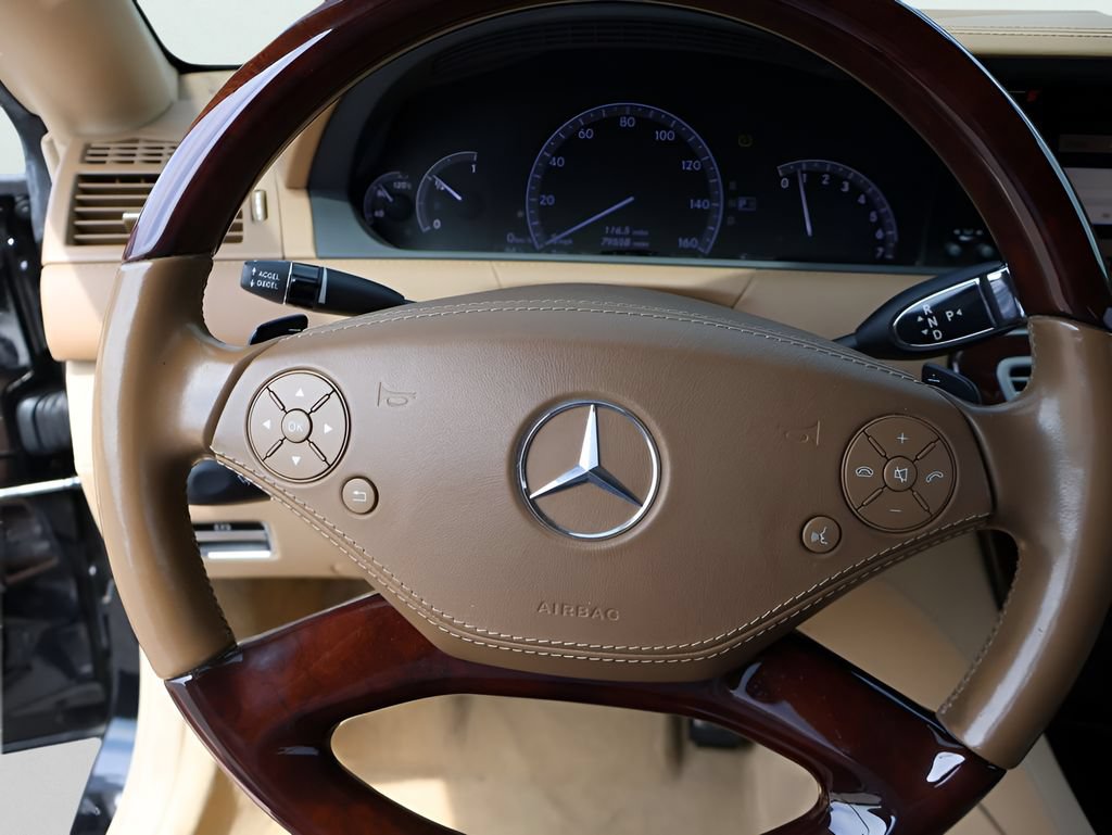 Used 2011 Mercedes-Benz CL 550 4MATIC image 29