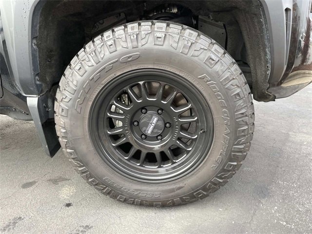 Used 2025 Toyota Tacoma TRD Off-Road image 7
