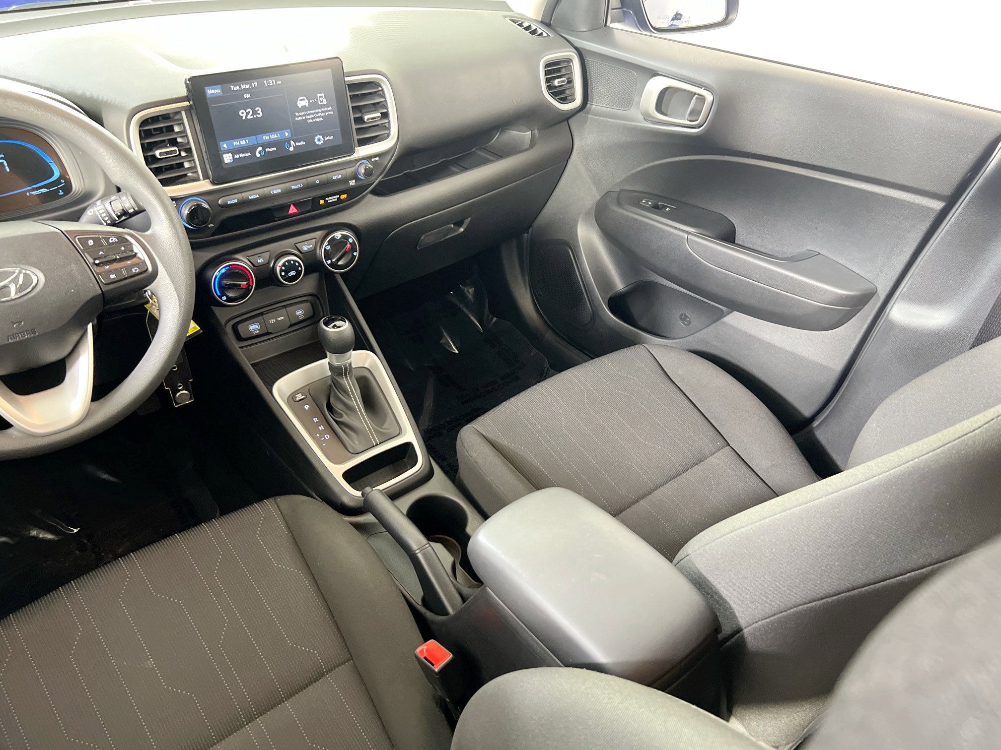 Used 2023 Hyundai Venue SE w/ Cargo Package image 21