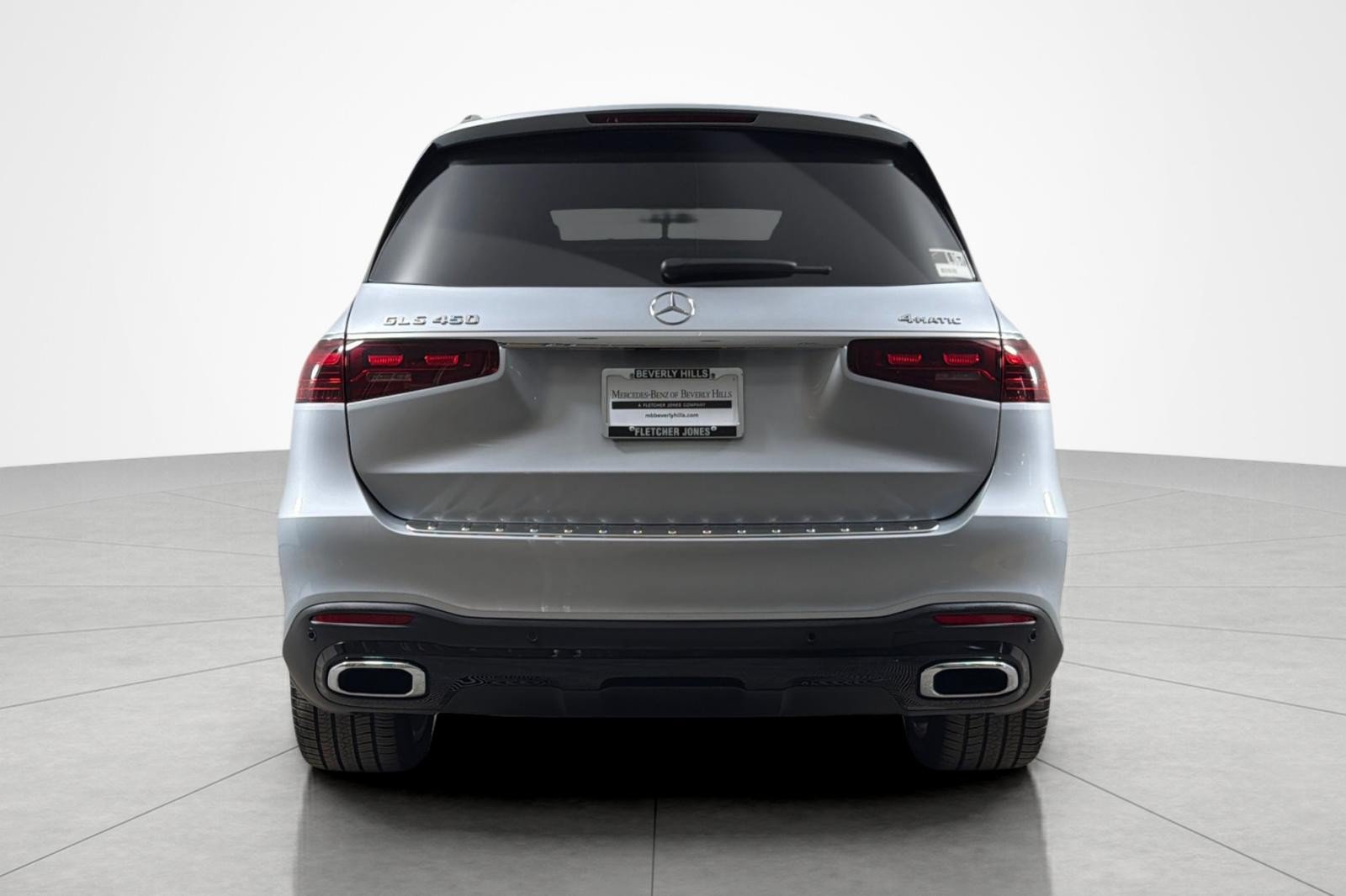 Used 2026 Mercedes-Benz GLS 450 4MATIC image 4