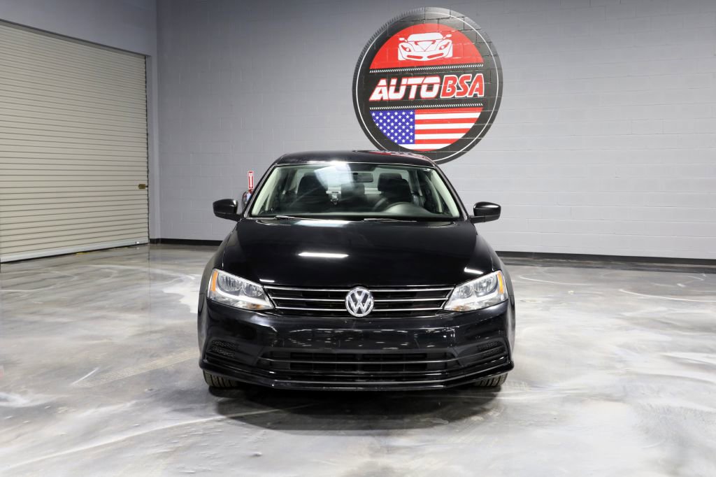 Used 2015 Volkswagen Jetta SE FWD image 2