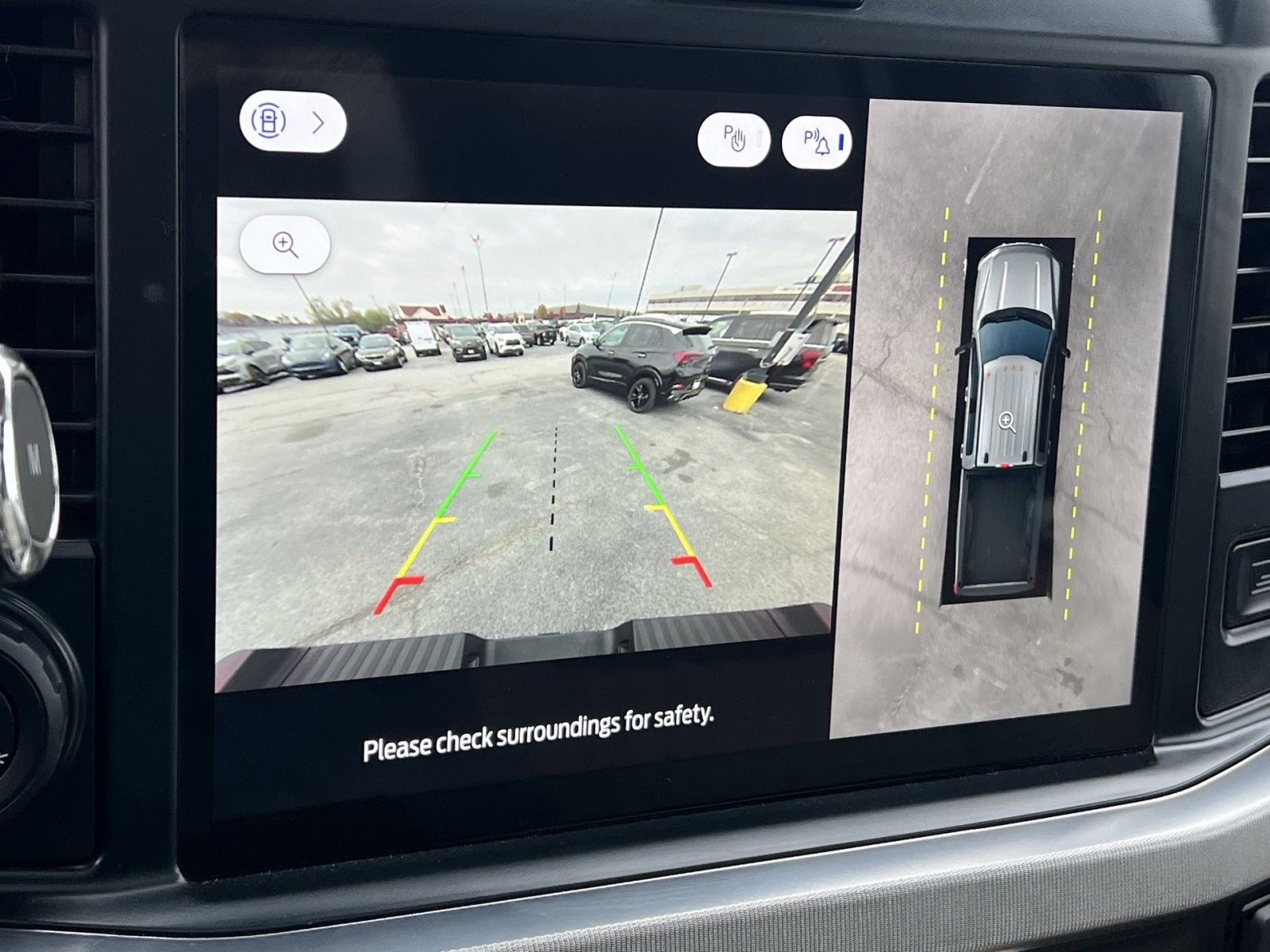 Used 2025 Ford F450 Platinum w/ Platinum Plus Package image 19