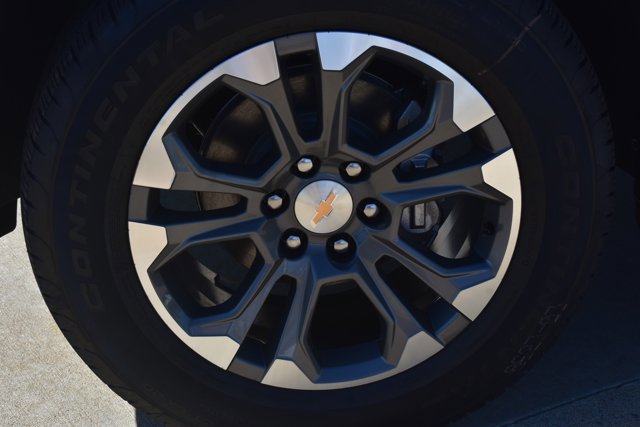 New 2026 Chevrolet Suburban LT w/ Comfort Package image 10