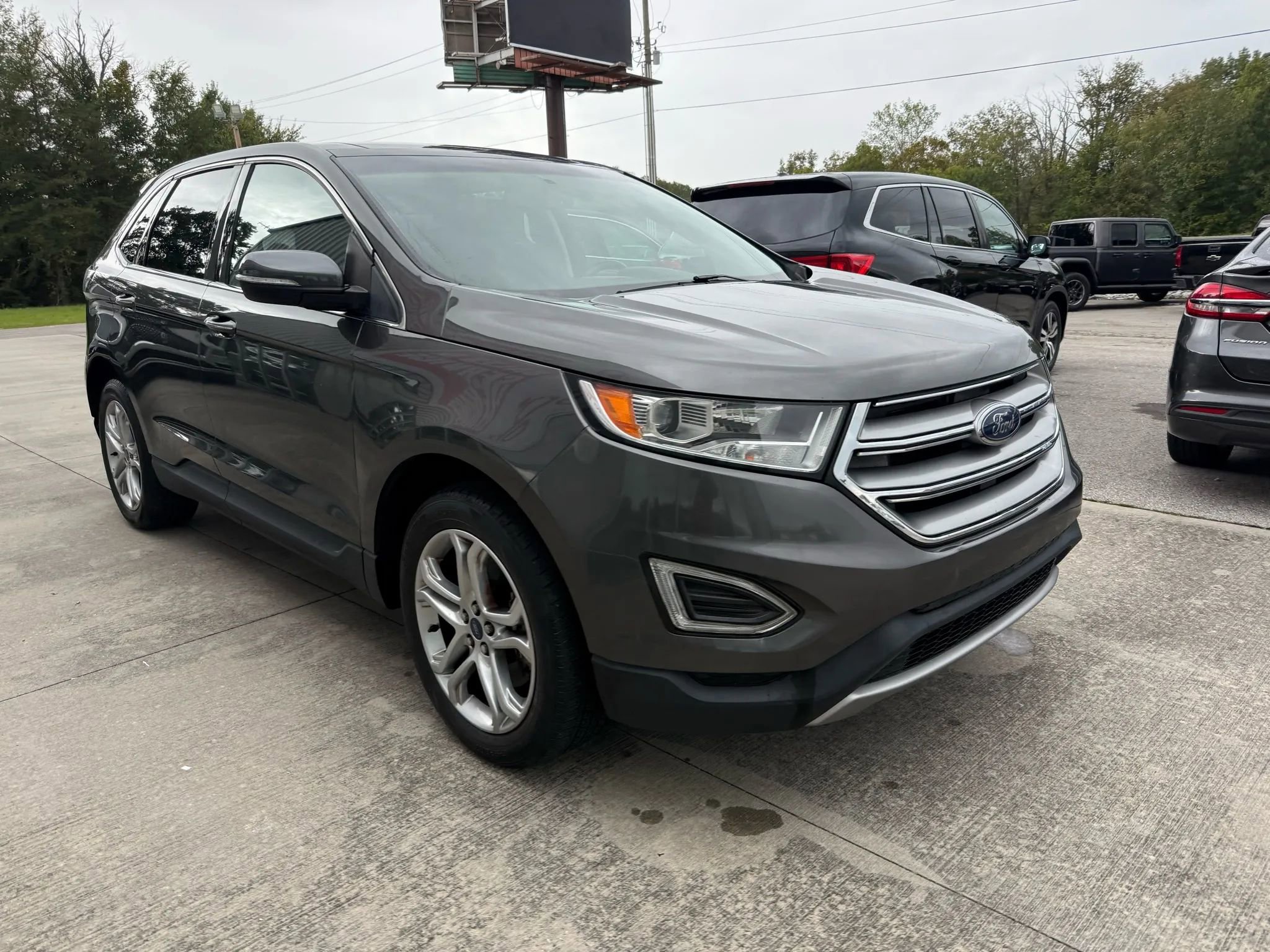 Used 2017 Ford Edge Titanium w/ Equipment Group 301A image 19