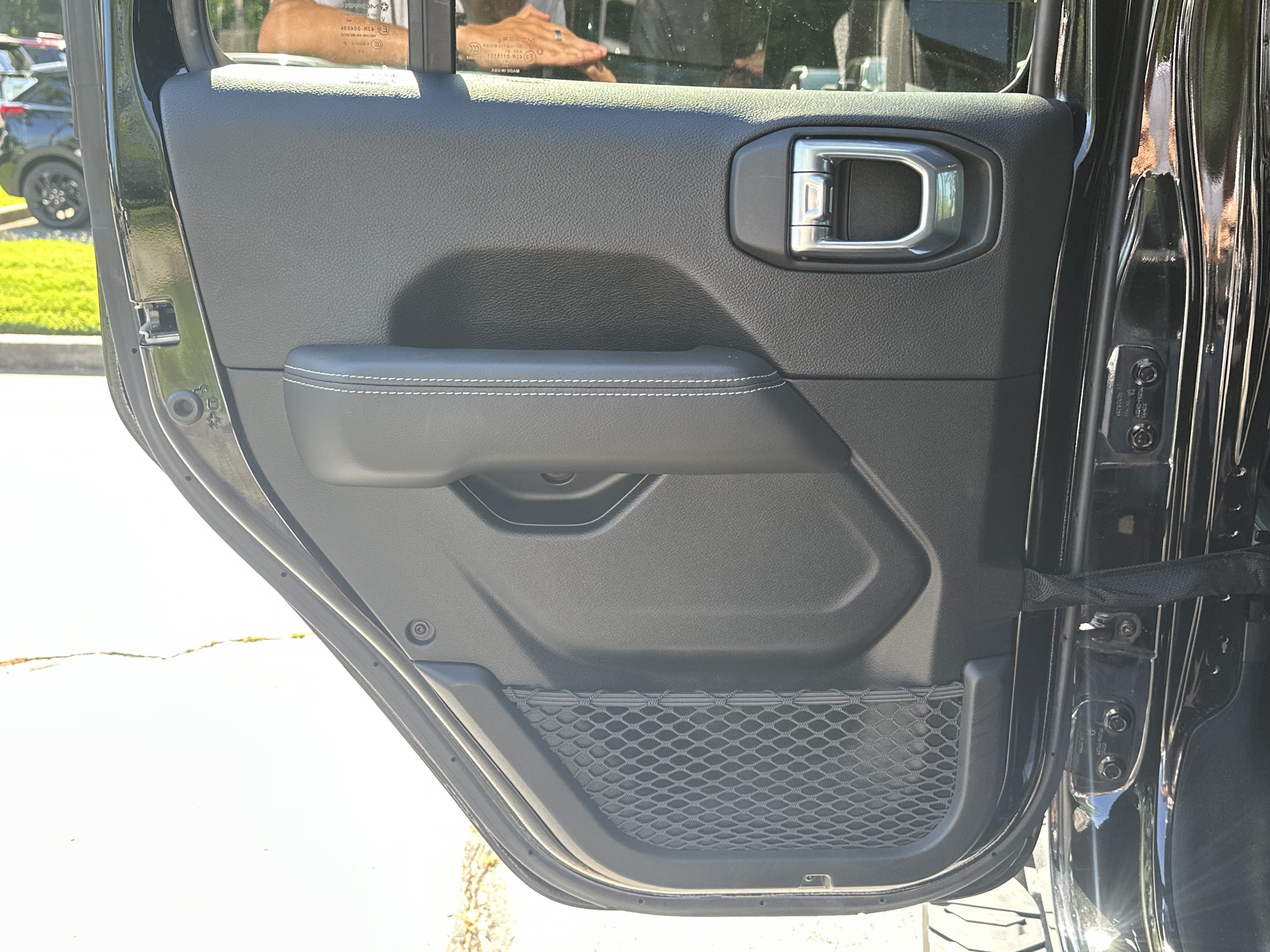 Used 2021 Jeep Wrangler Unlimited Sahara AWD/4WD image 19