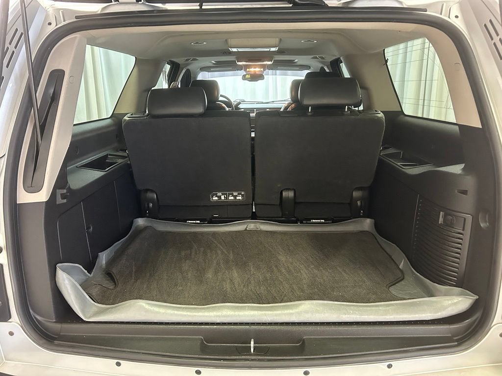 Used 2012 Chevrolet Suburban LTZ AWD/4WD image 31