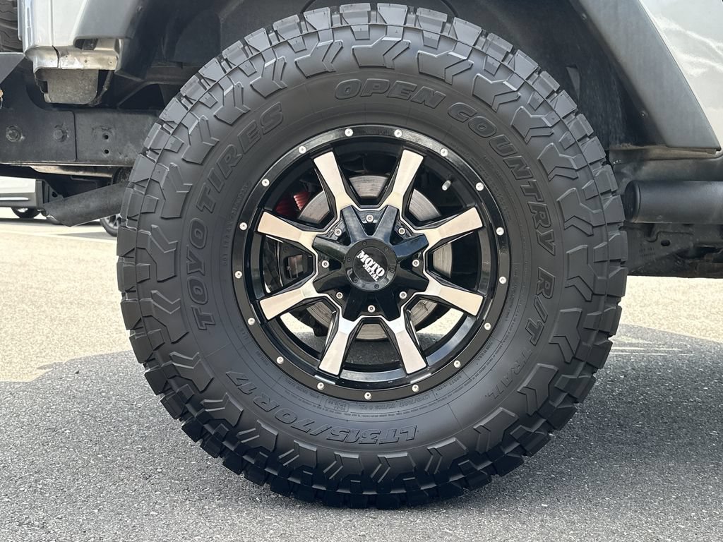 Used 2013 Jeep Wrangler Sport AWD/4WD image 14