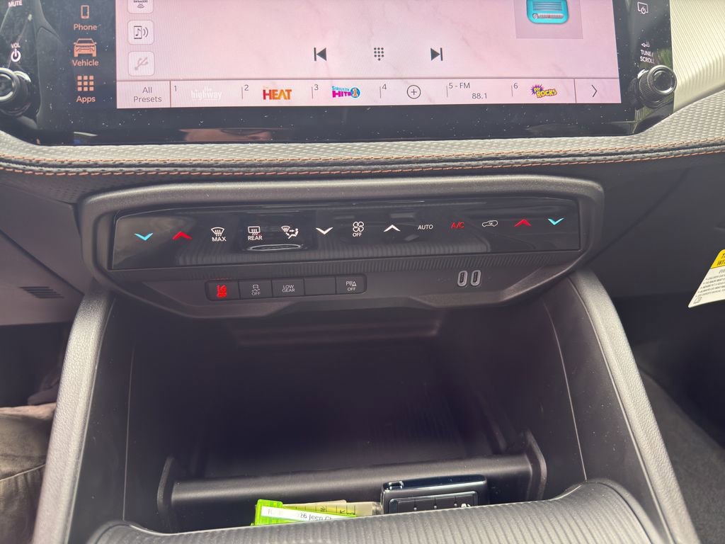 New 2026 Jeep Cherokee Limited AWD/4WD image 23