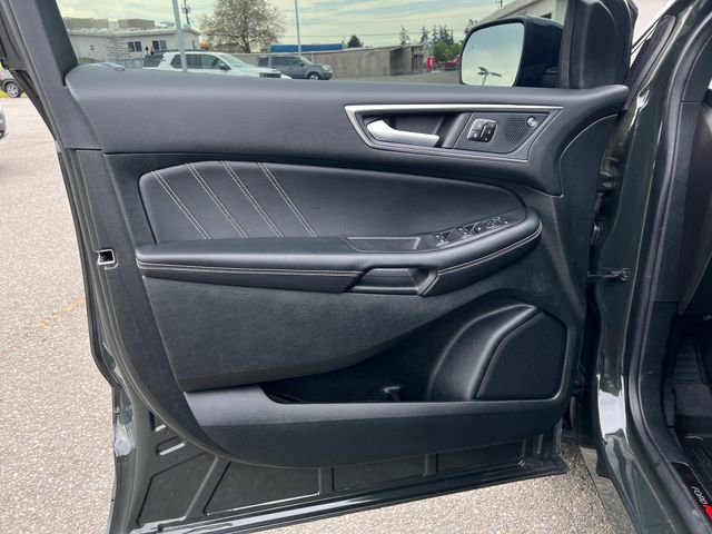 Used 2023 Ford Edge ST w/ Cargo Accessory Package AWD/4WD image 20