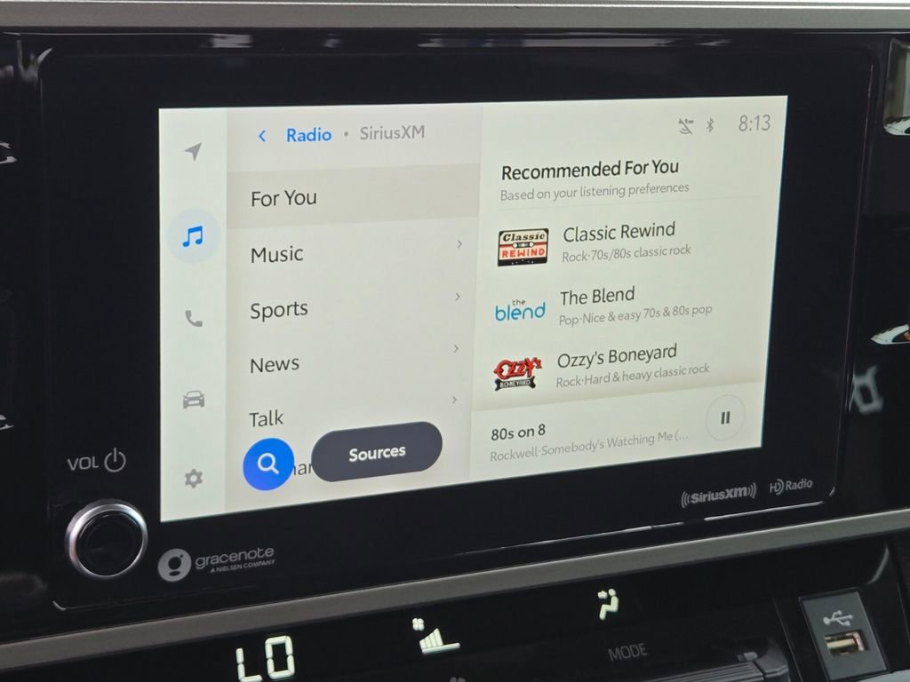 Used 2022 Toyota Tundra SR5 w/ SR5 Convenience Package image 18