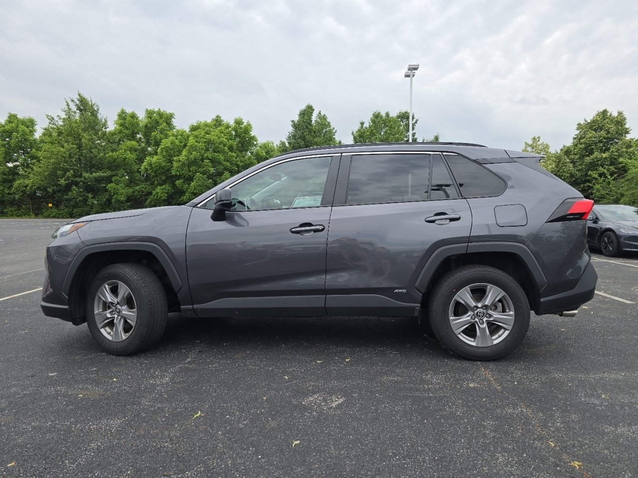 Certified 2024 Toyota RAV4 LE AWD/4WD image 8