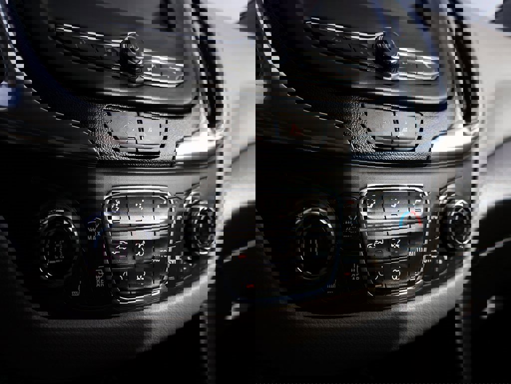 Used 2022 Chevrolet Equinox LT image 37