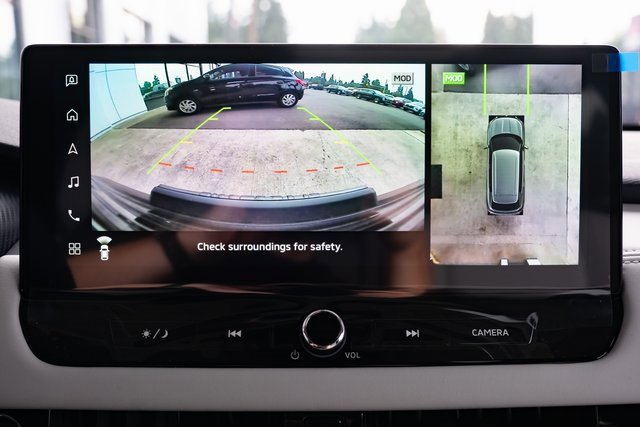 New 2025 Mitsubishi Outlander AWD image 18