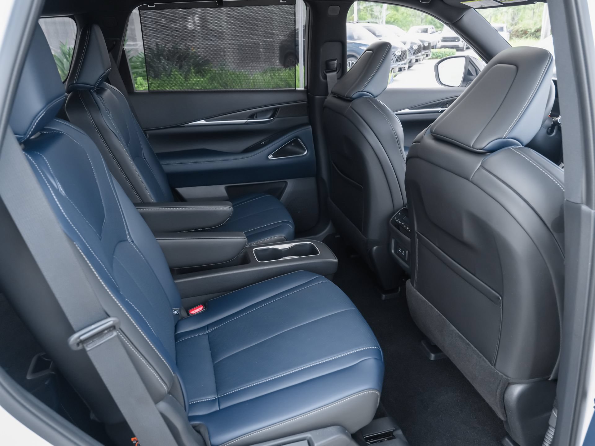 Certified 2026 INFINITI QX60 Sport w/ Dark Cargo Package AWD/4WD image 35