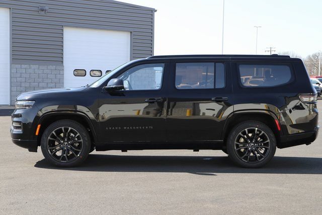 Used 2024 Jeep Grand Wagoneer Series II w/ Quick Order Packagew 28T AWD/4WD image 4