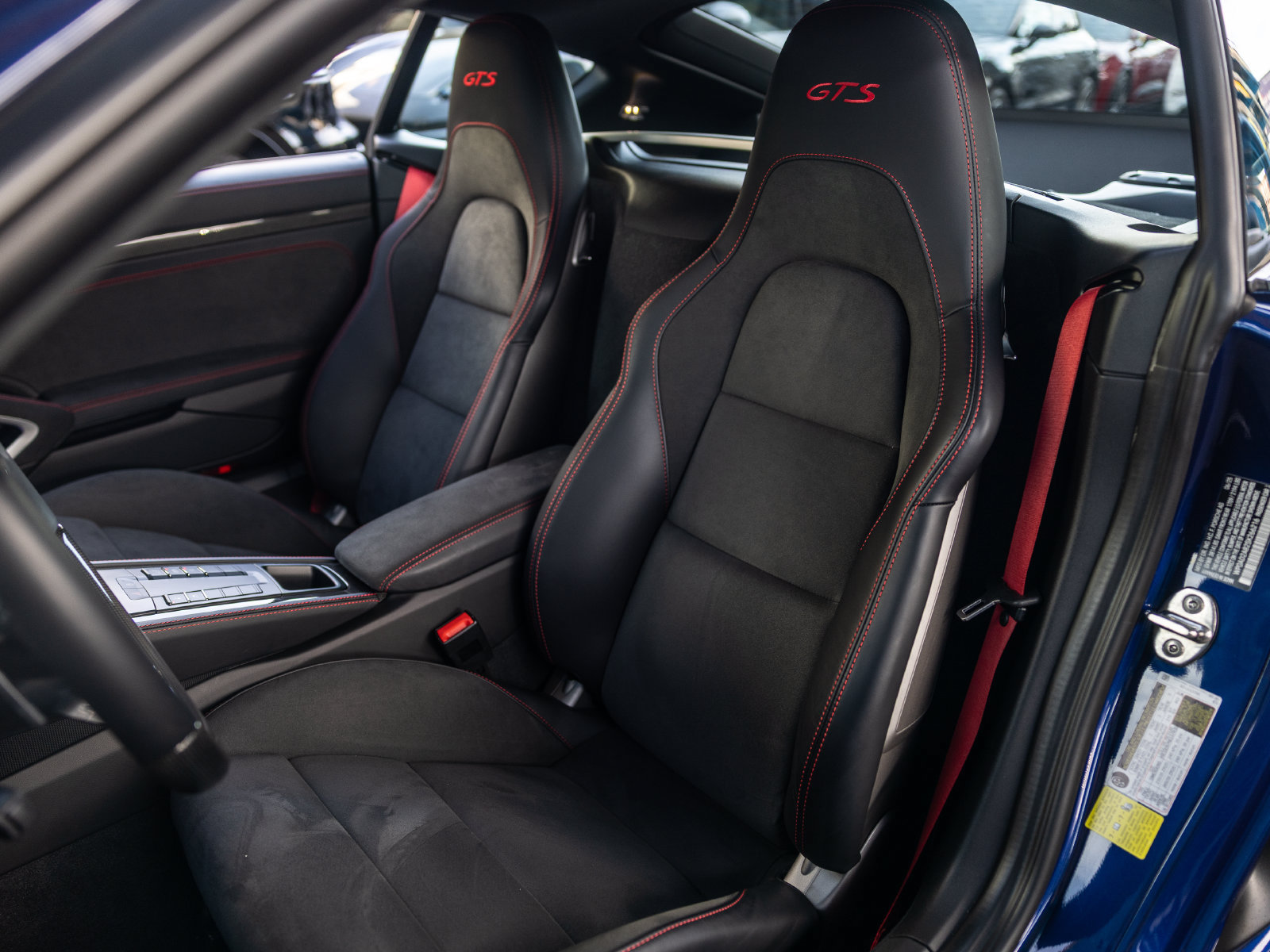 Certified 2025 Porsche 718 Cayman GTS RWD image 5