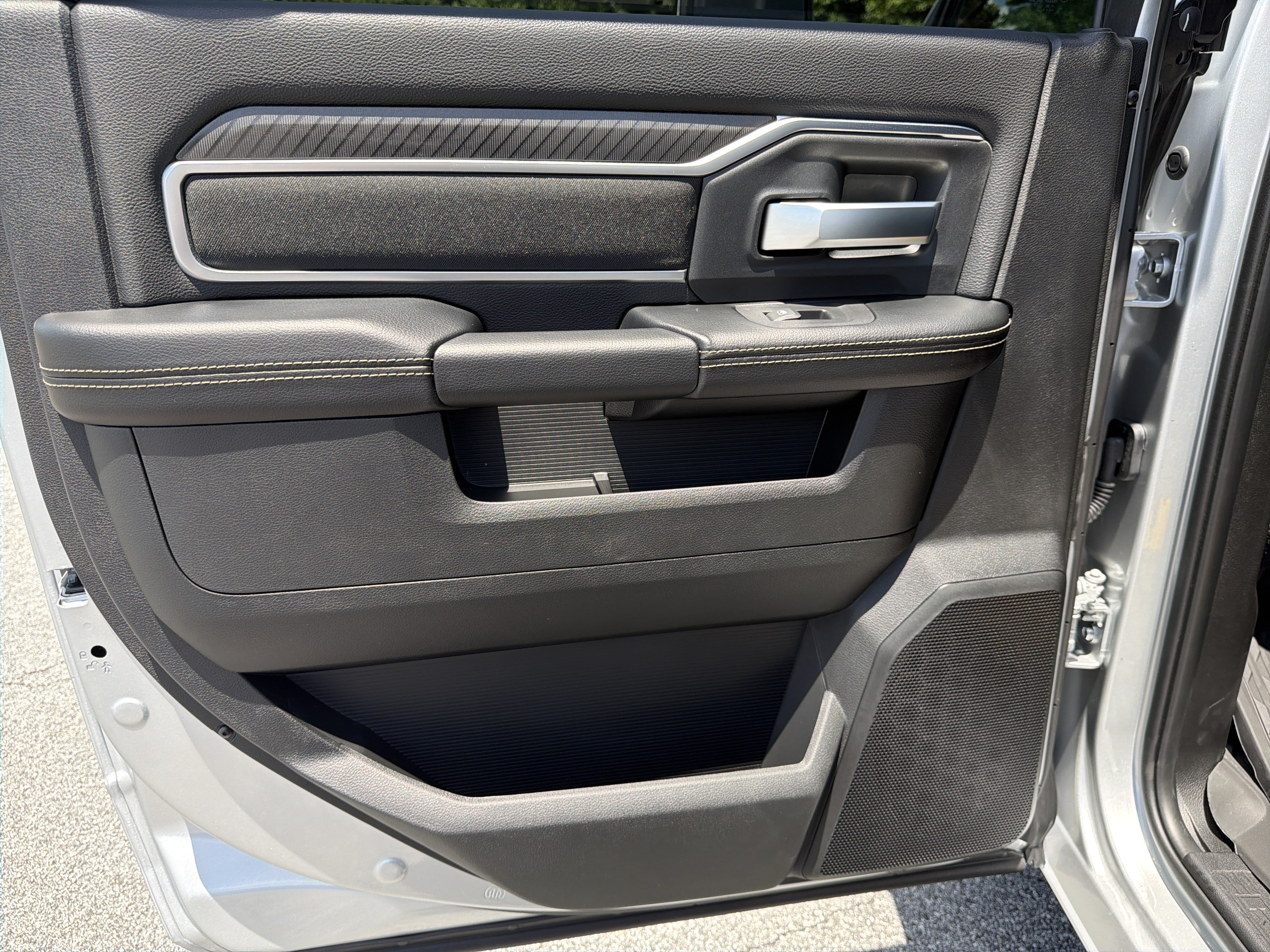 New 2026 RAM 3500 Big Horn AWD/4WD image 26