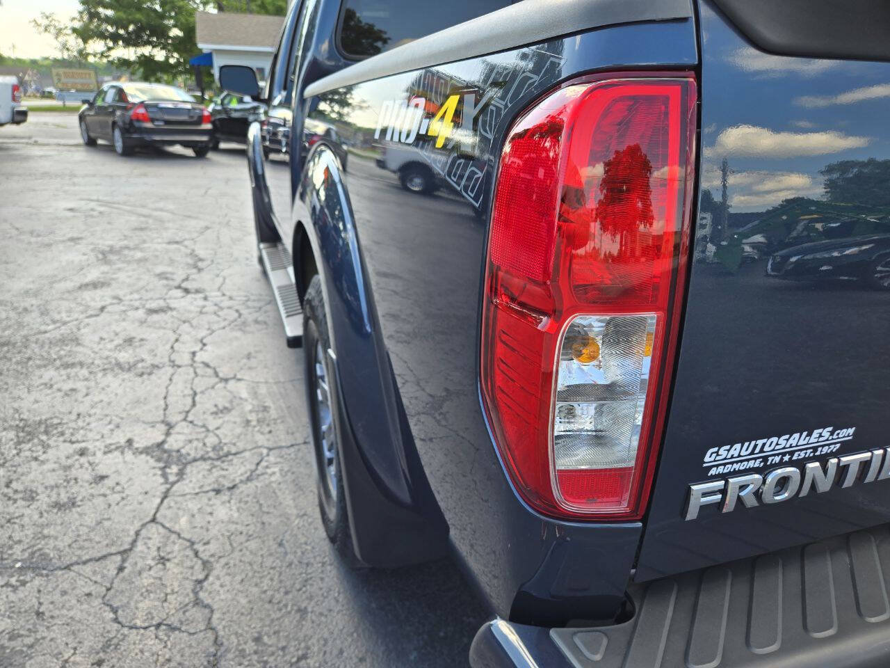 Used 2017 Nissan Frontier PRO-4X w/ Pro-4x Luxury Package AWD/4WD image 12