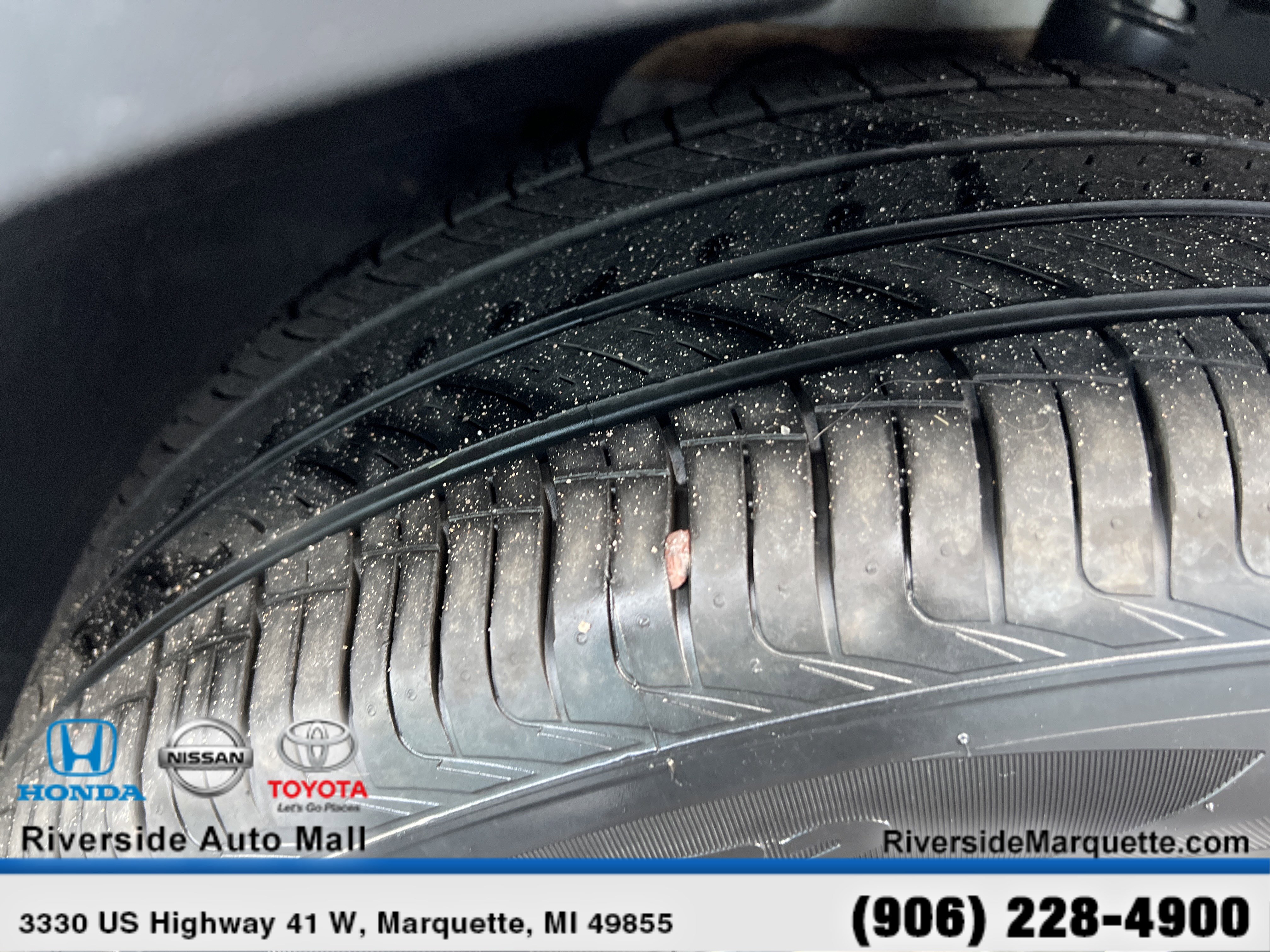 Used 2024 Chevrolet Trax LT w/ LT Convenience Package image 12