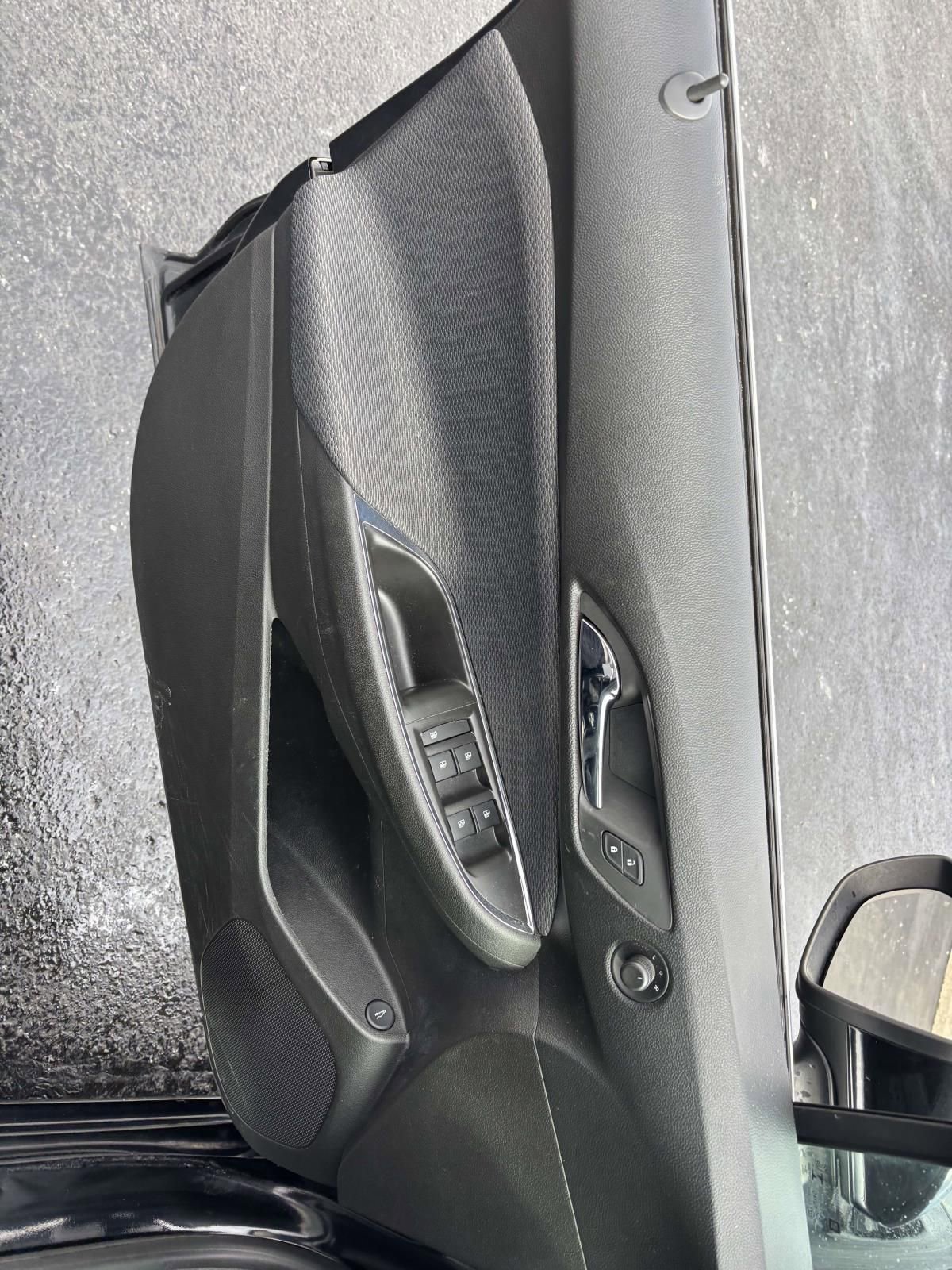 Used 2017 Chevrolet Cruze LT w/ Convenience Package image 13