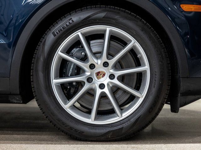 Certified 2025 Porsche Cayenne S AWD/4WD image 19