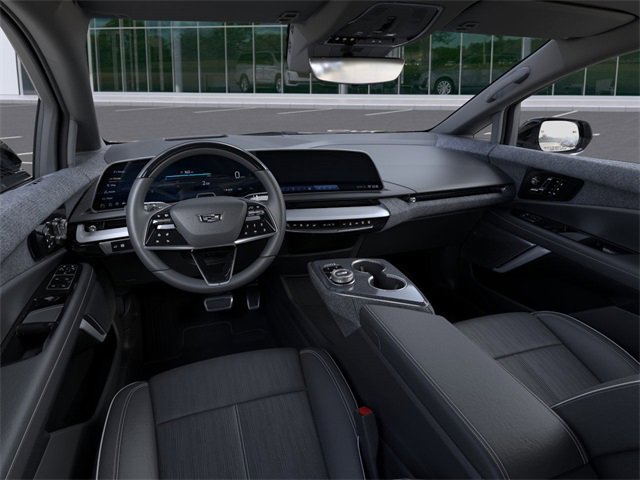 New 2025 Cadillac Optiq Luxury 2 image 15