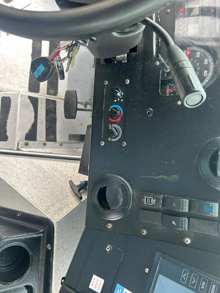 Used 2019 Ford E-450 and Econoline 450 Super Duty RWD image 17