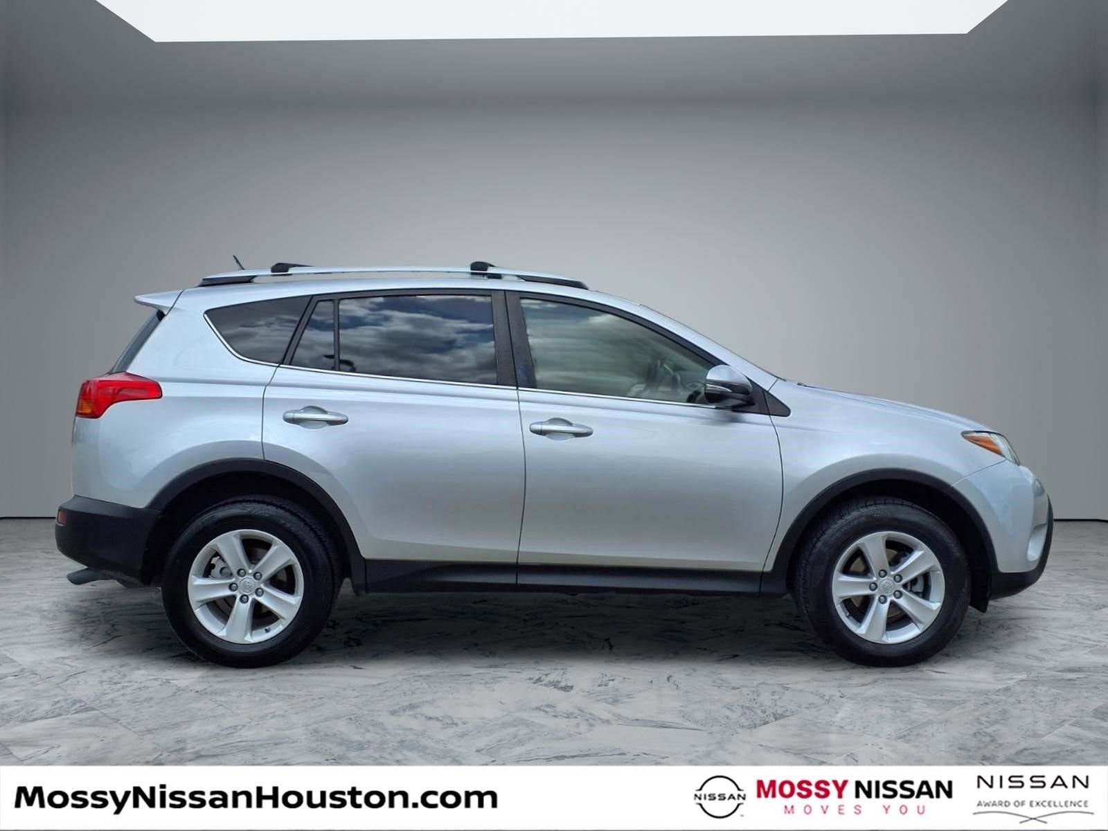 Used 2013 Toyota RAV4 XLE image 8