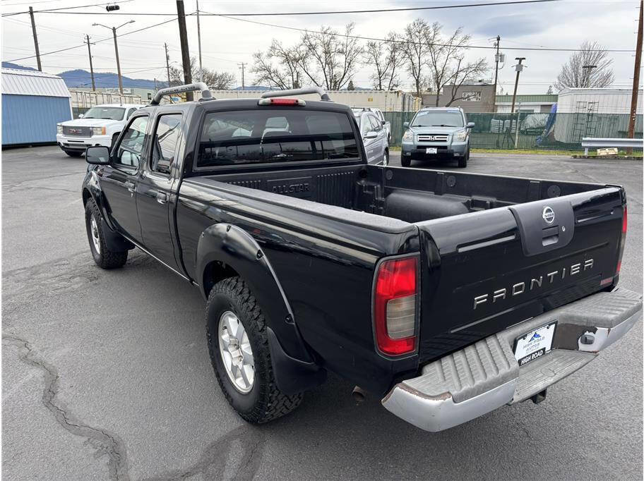 Used 2003 Nissan Frontier SVE image 3