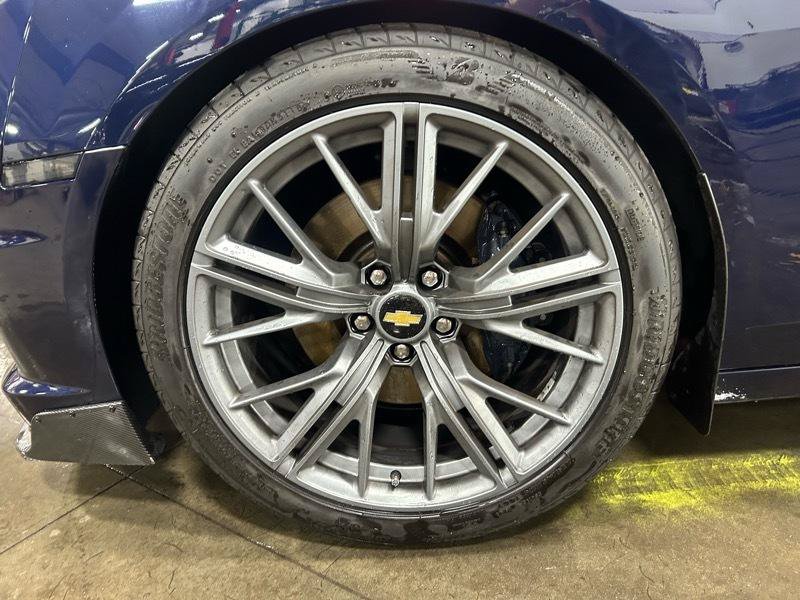 Used 2010 Chevrolet Camaro SS w/ RS Package RWD image 9