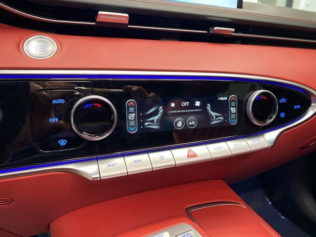 Used 2023 Genesis GV70 3.5T Sport w/ Sport Prestige Package image 23