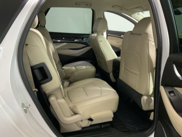 Used 2018 Buick Enclave Essence image 29