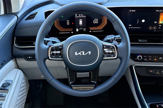 New 2026 Kia Carnival EX image 16