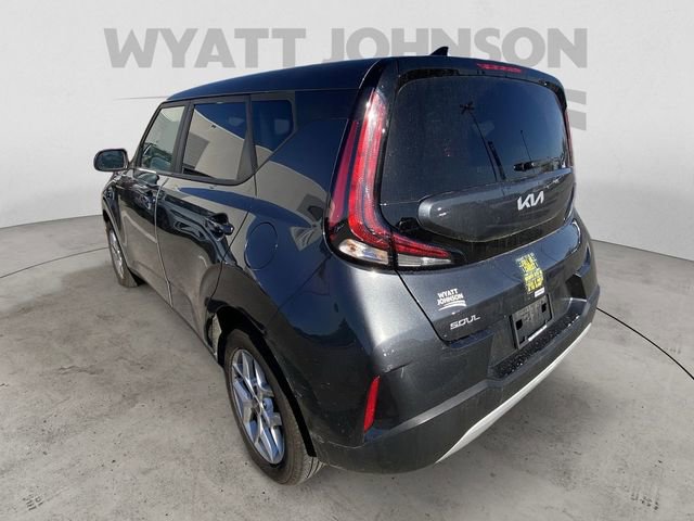 Used 2023 Kia Soul LX w/ LX Technology Package FWD image 7