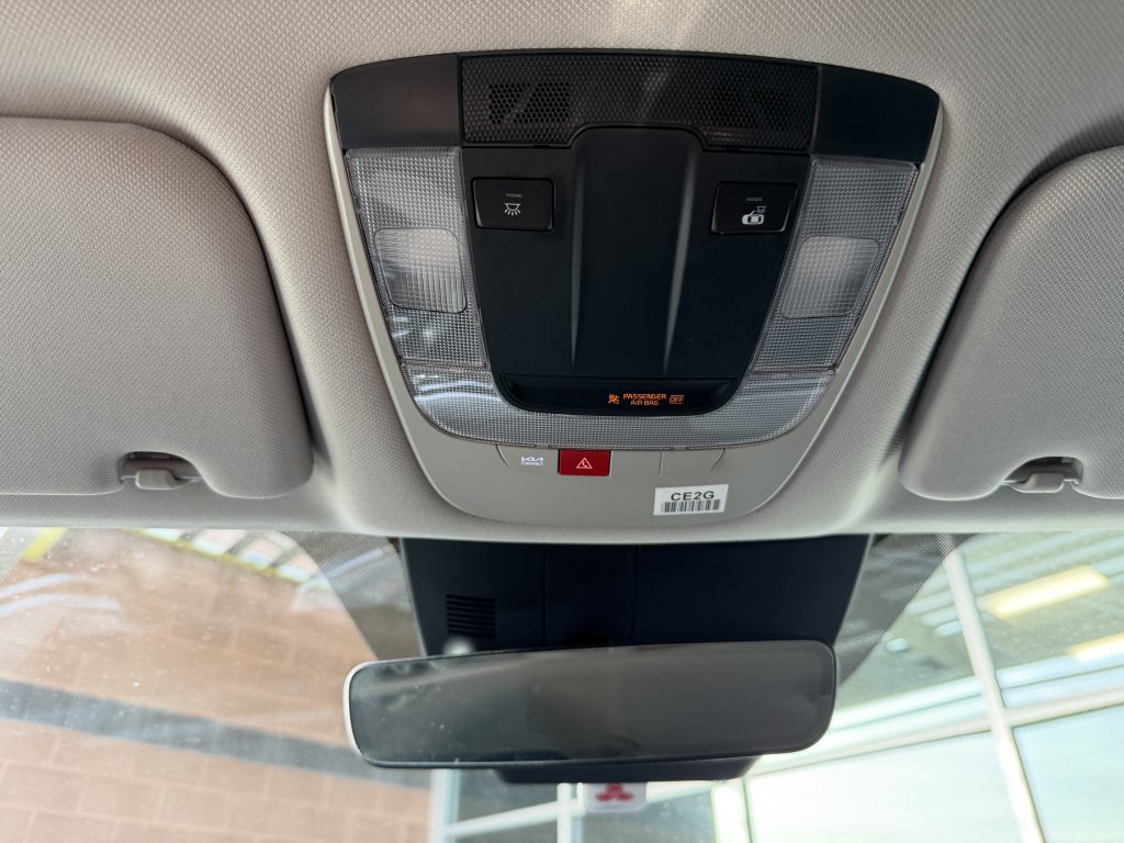 Used 2025 Kia Sorento EX image 25