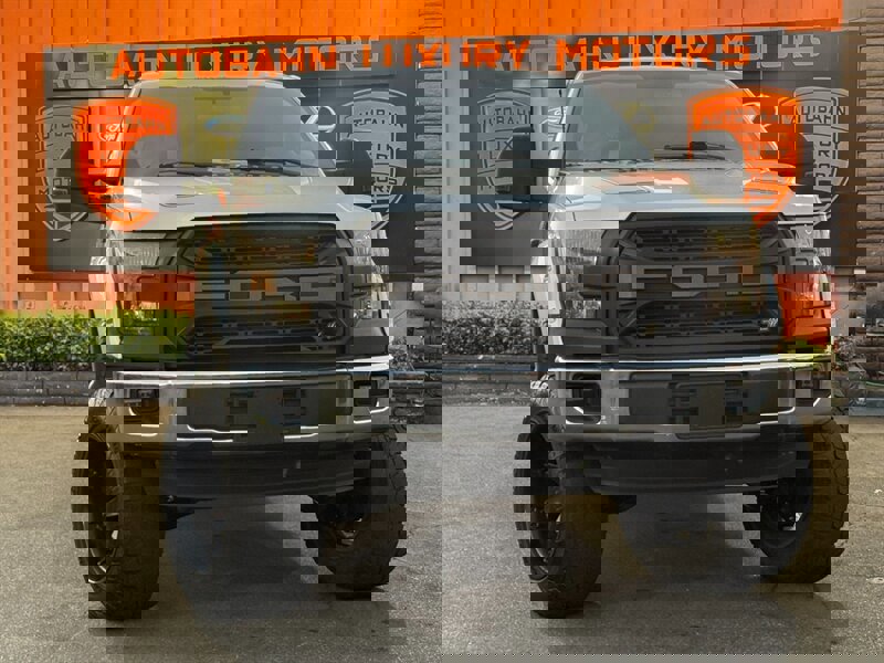 Used 2015 Ford F150 XLT image 1