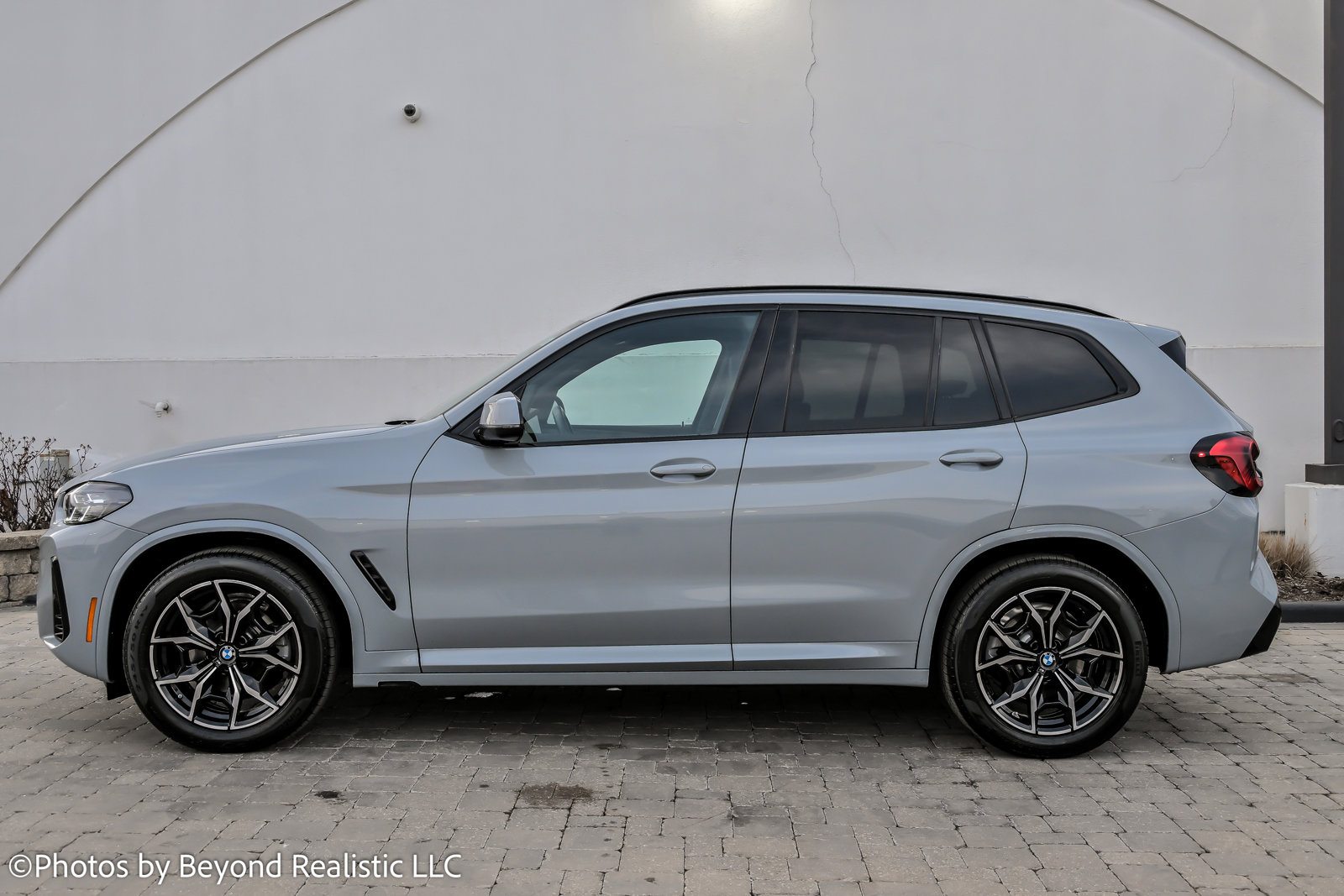Used 2024 BMW X3 xDrive30i w/ M Sport Package image 4