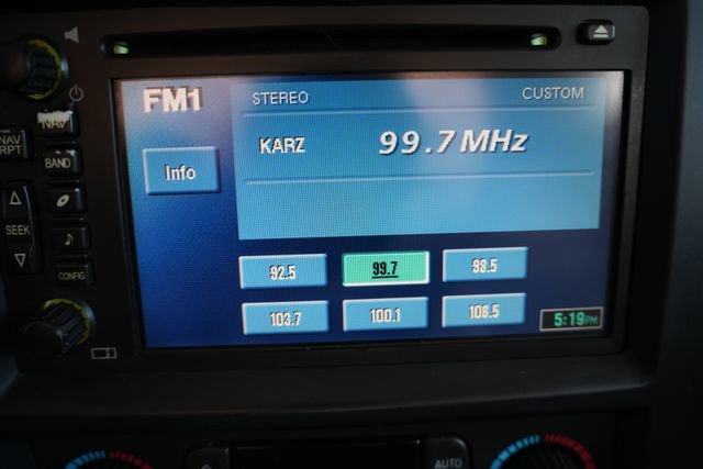 Used 2005 HUMMER H2 w/ Preferred Equipment Group AWD/4WD image 23