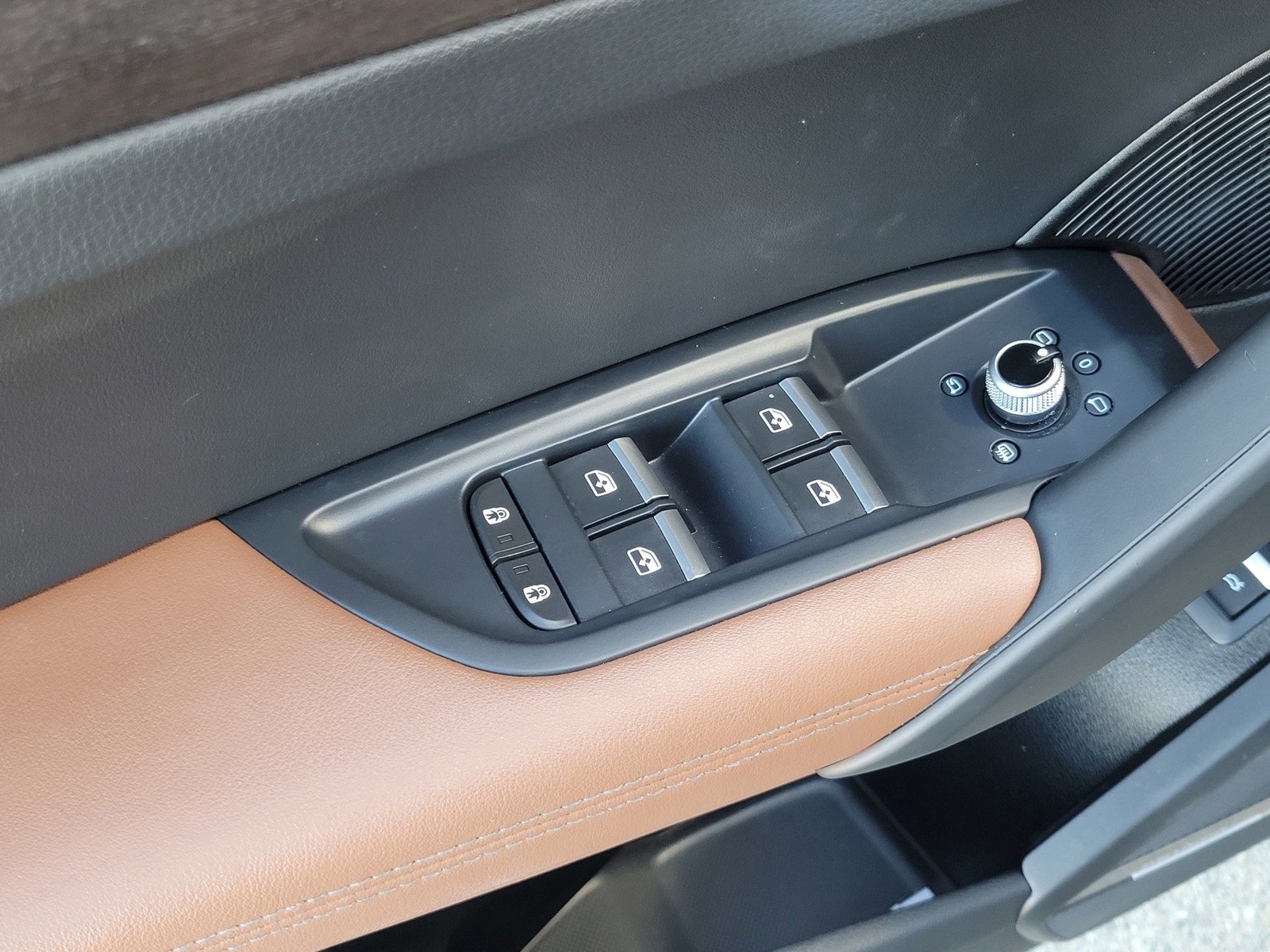 Used 2022 Audi Q5 2.0T Premium Plus w/ Premium Plus Package image 15