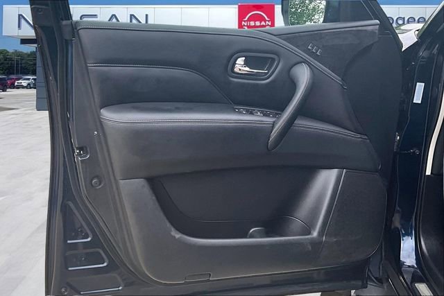 Used 2024 INFINITI QX80 Luxe AWD/4WD image 17