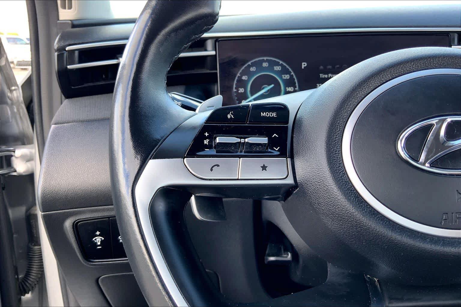 Certified 2022 Hyundai Tucson Limited FWD image 23