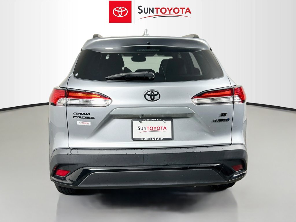 Used 2024 Toyota Corolla Cross AWD Hybrid image 5