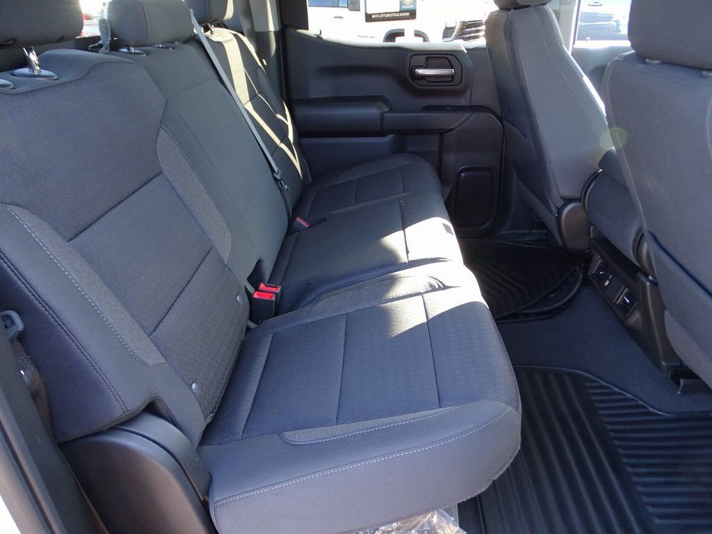 Used 2024 Chevrolet Silverado 1500 Custom image 10