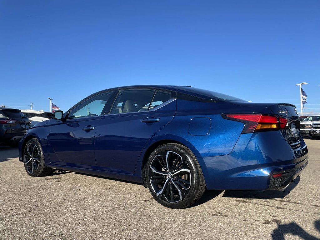 Used 2024 Nissan Altima 2.5 SR image 5