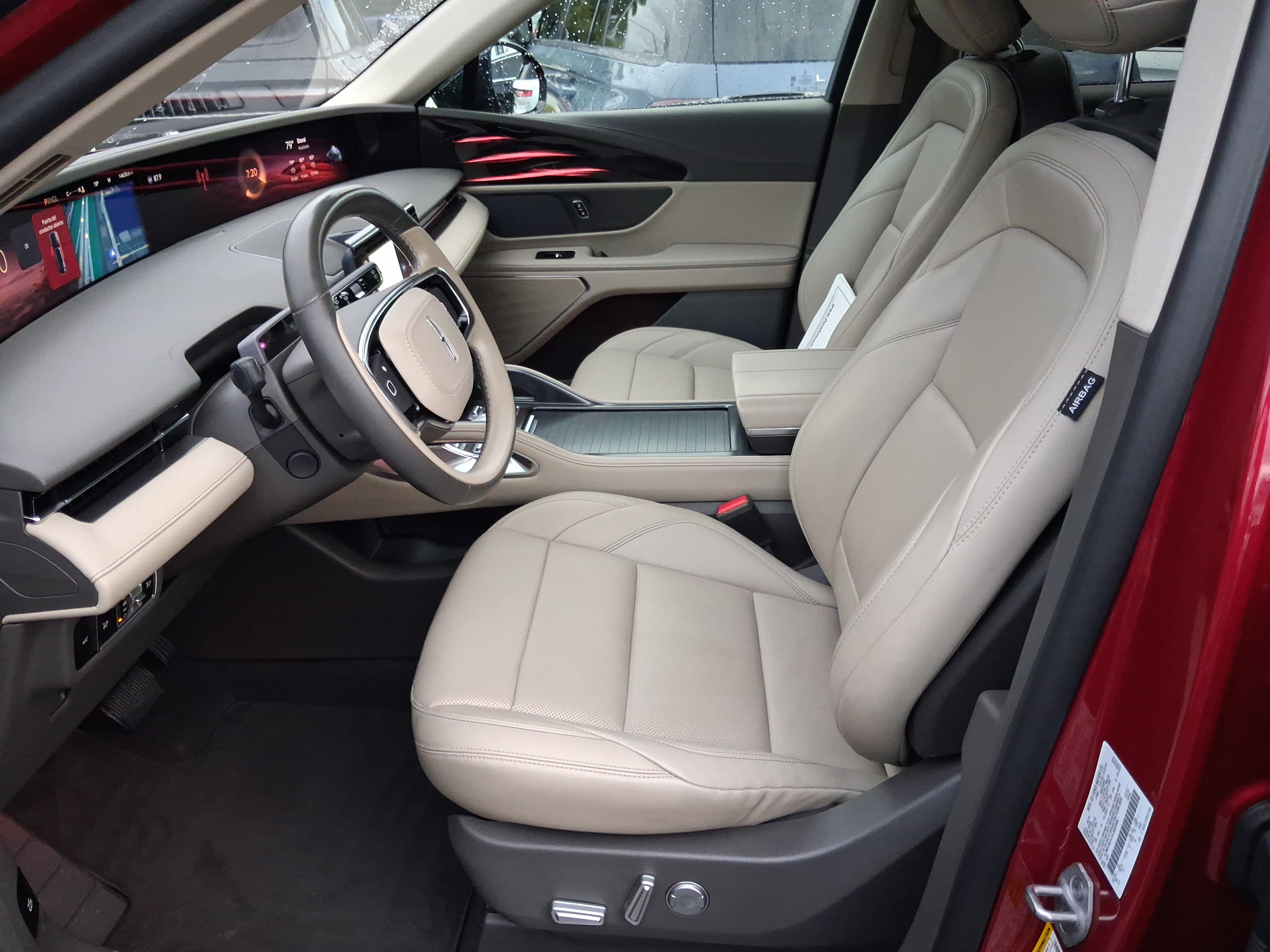 Certified 2025 Lincoln Nautilus Premier AWD/4WD image 12