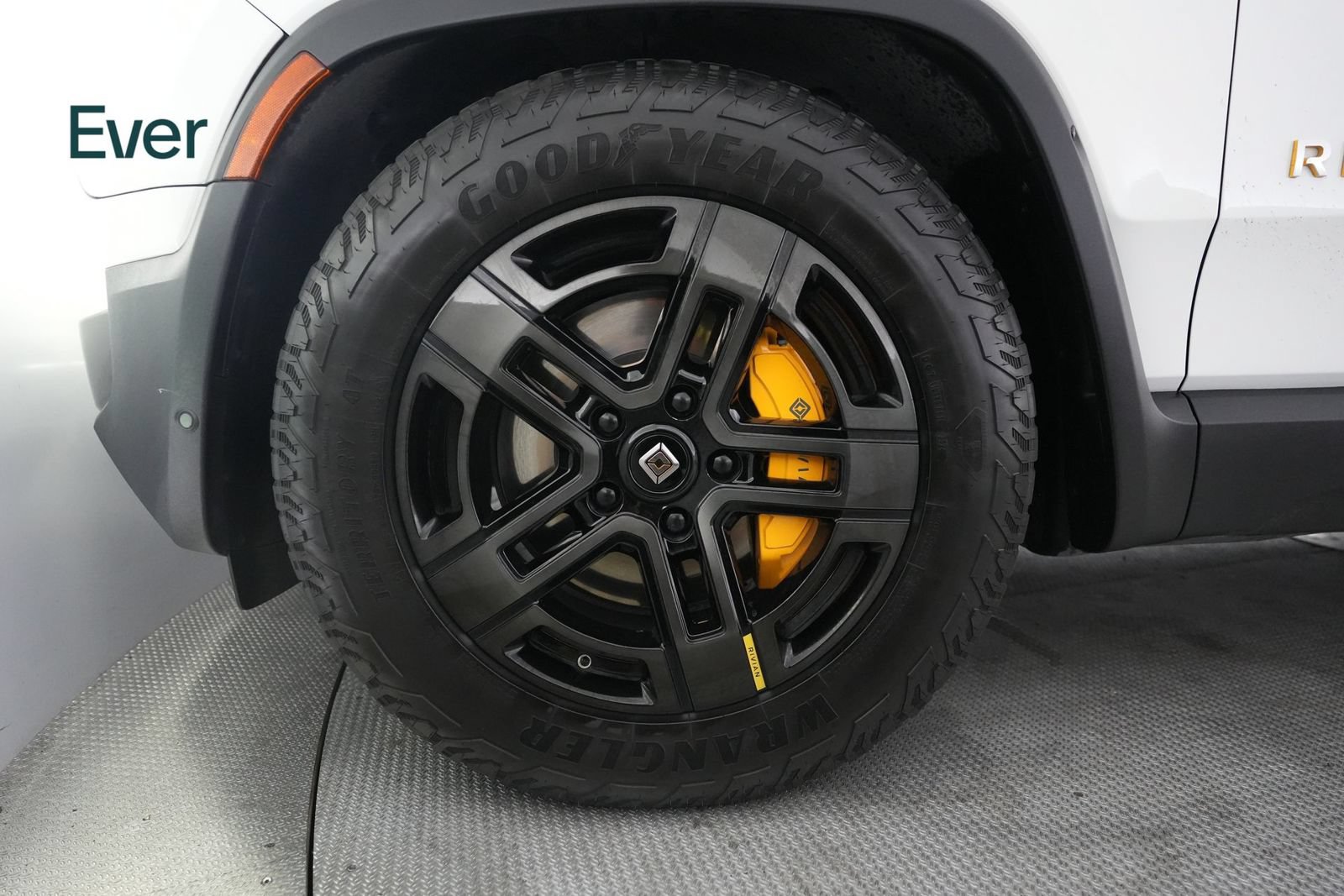 Used 2023 Rivian R1T Adventure Quad AWD/4WD image 19